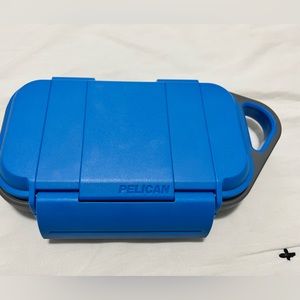 Pelican go g10 waterproof case